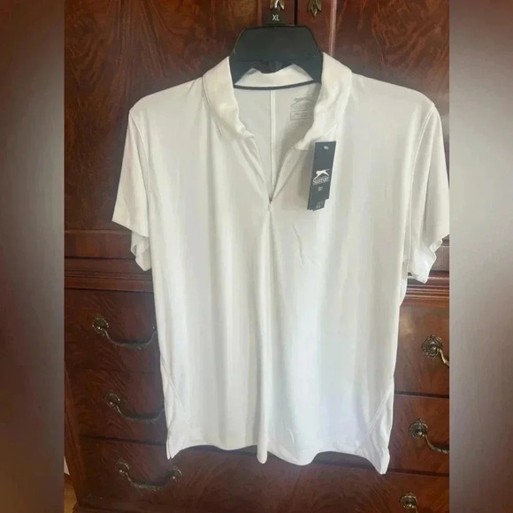 Slavender ladies white Golf shirt. NWT. Zip front v neck UPF 30 - Picture 2 of 9